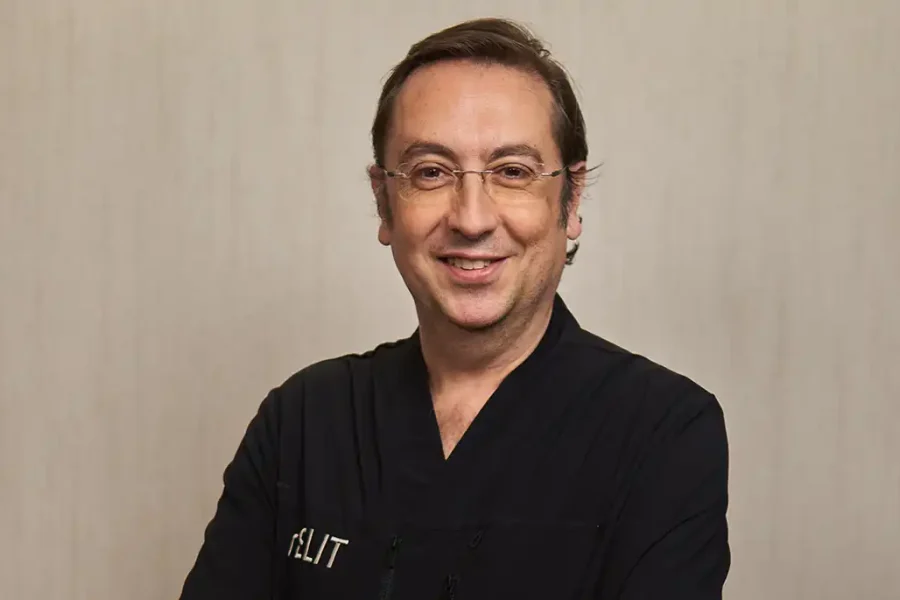 Dr. Emilio Ayats